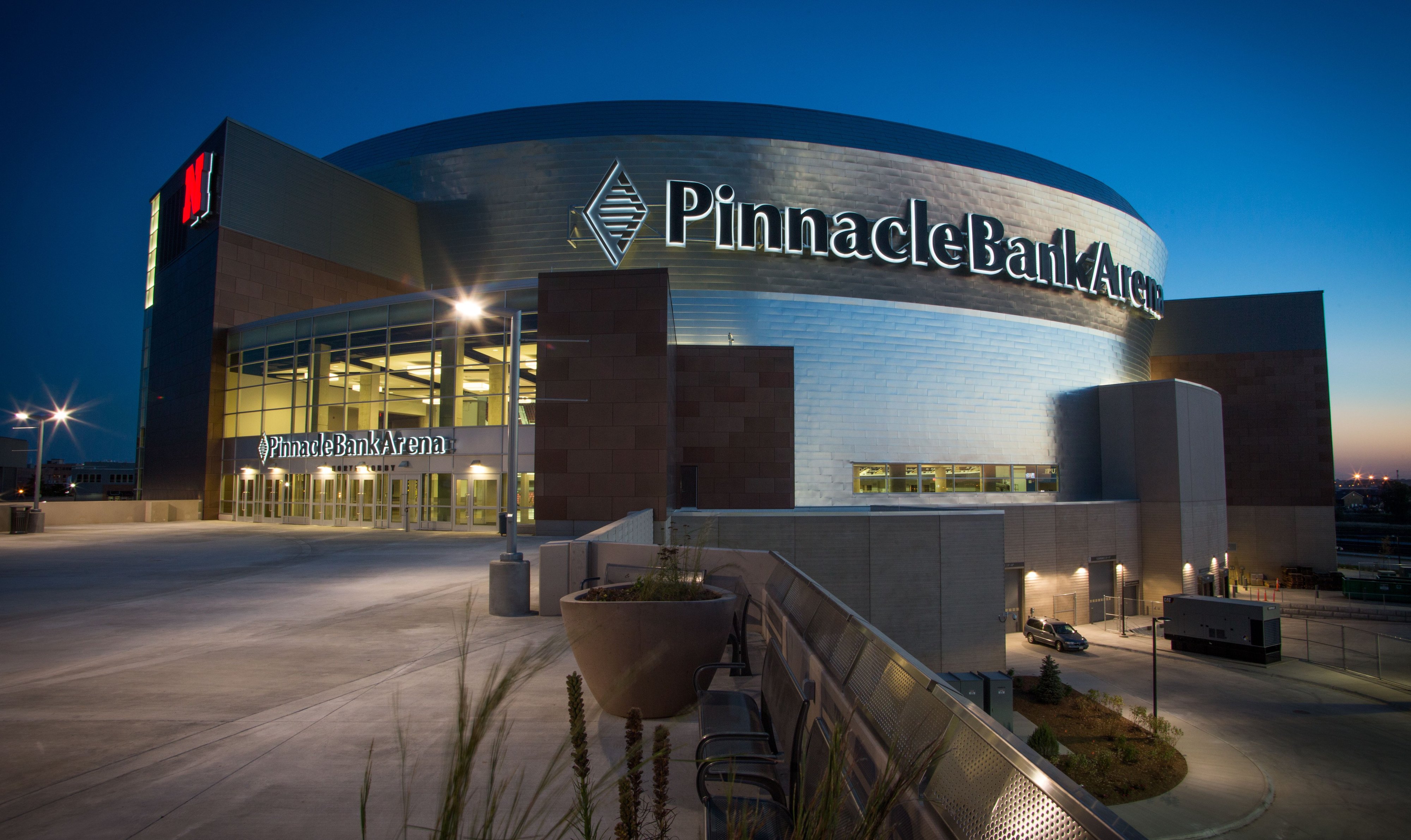Pinnacle Bank Arena Façade - Case Study | RISA